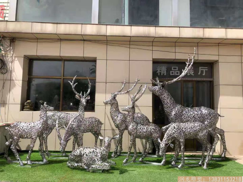 不锈钢镂空动物鹿雕塑5