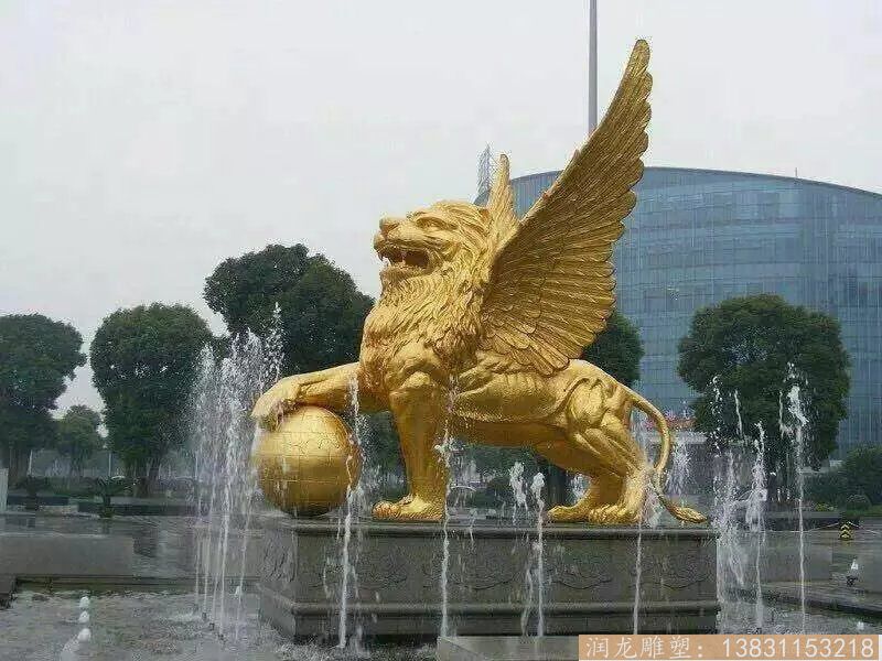厂家定制飞狮雕塑制作 动物铜雕塑 黄铜雄伟飞狮景观