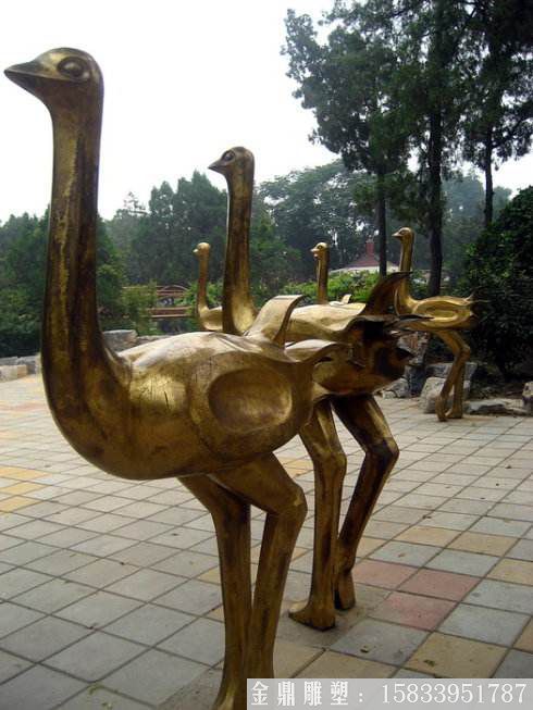 铸铜鸵鸟雕塑，动物铜雕塑
