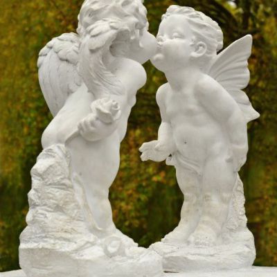 玻璃钢西方亲吻天使人物雕塑 小天使雕塑图片 天使雕塑定制